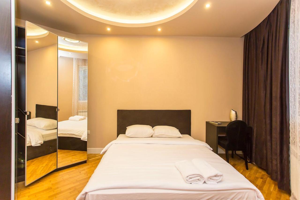 Elegant 2Bdr Apartment With A Balcony Sofia Extérieur photo